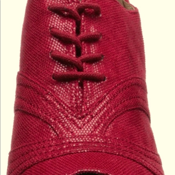 Anthro Seychelles Eternity Red Lace Up Bootie - Picture 3 of 12